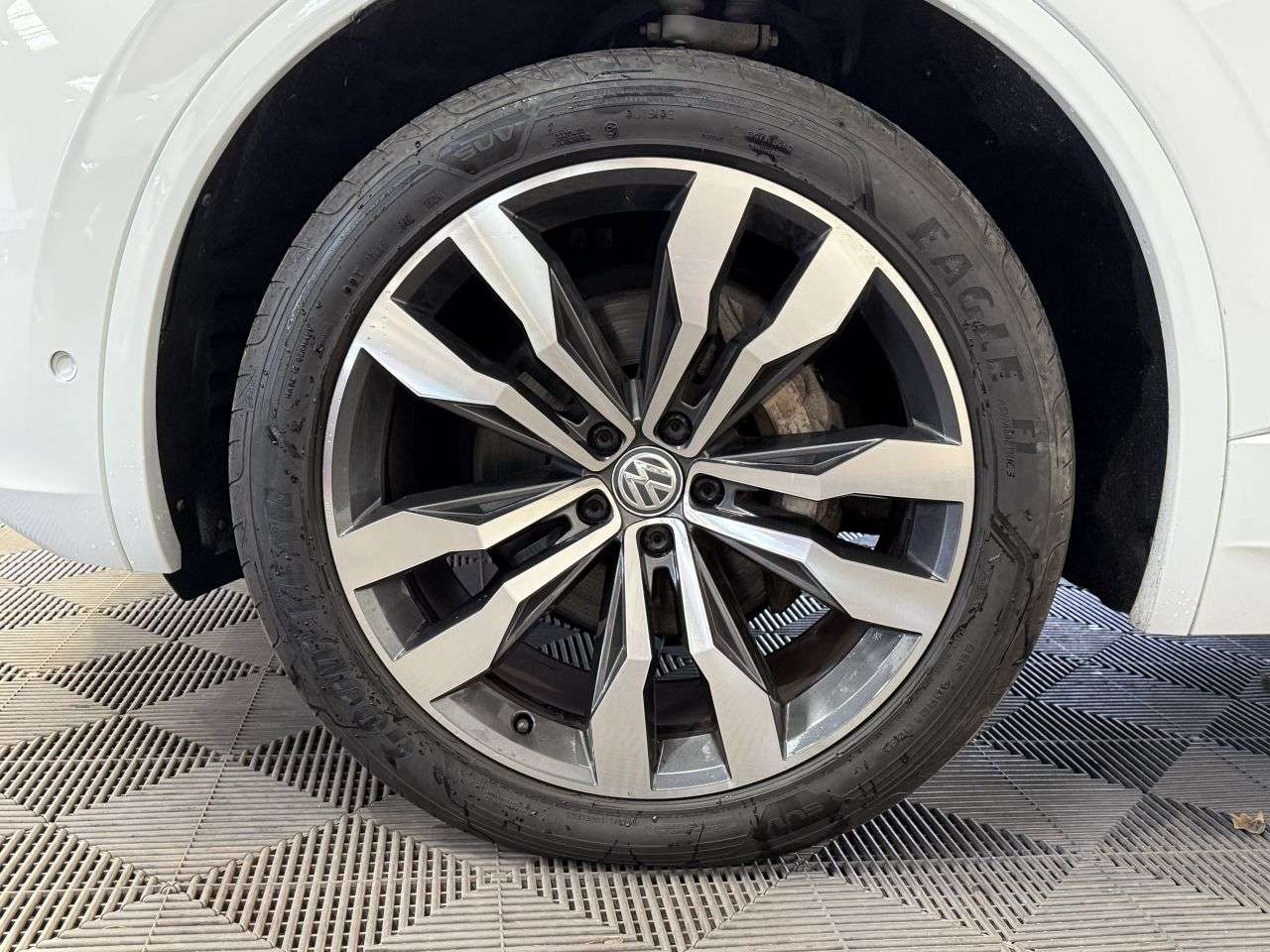 2019 VOLKSWAGEN TOUAREG 2019 VOLKSWAGEN TOUAREG