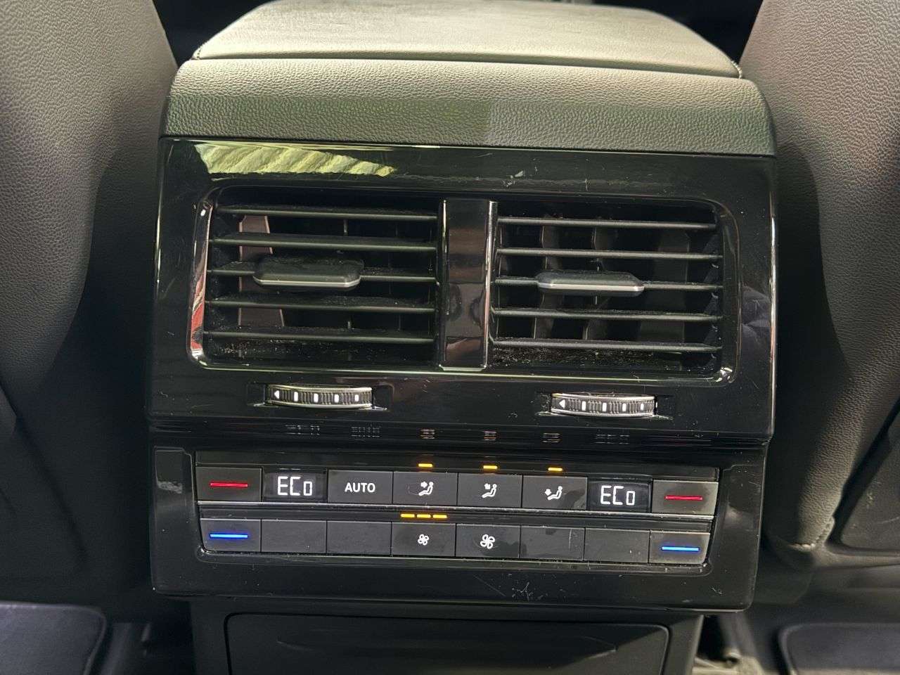 2019 VOLKSWAGEN TOUAREG 2019 VOLKSWAGEN TOUAREG