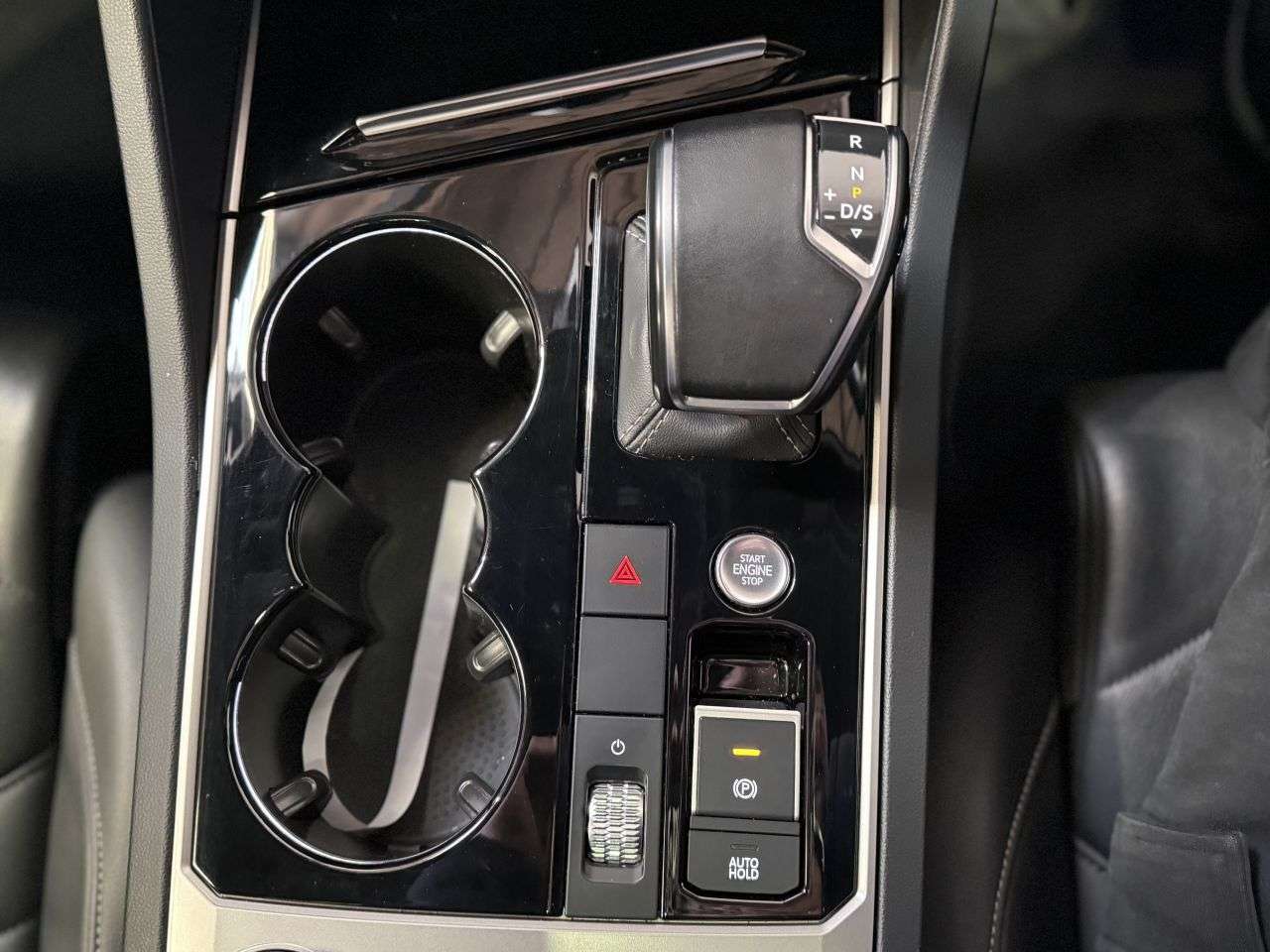 2019 VOLKSWAGEN TOUAREG 2019 VOLKSWAGEN TOUAREG