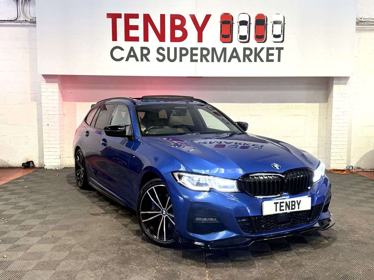 A 2020 BMW 3 SERIES 2.0 330e 12kWh M Sport Touring 5dr Petrol Plug-in Hybrid Auto Euro 6 (s/s) A 2020 BMW 3 SERIES 2.0 330e 12kWh M Sport Touring 5dr Petrol Plug-in Hybrid Auto Euro 6 (s/s)