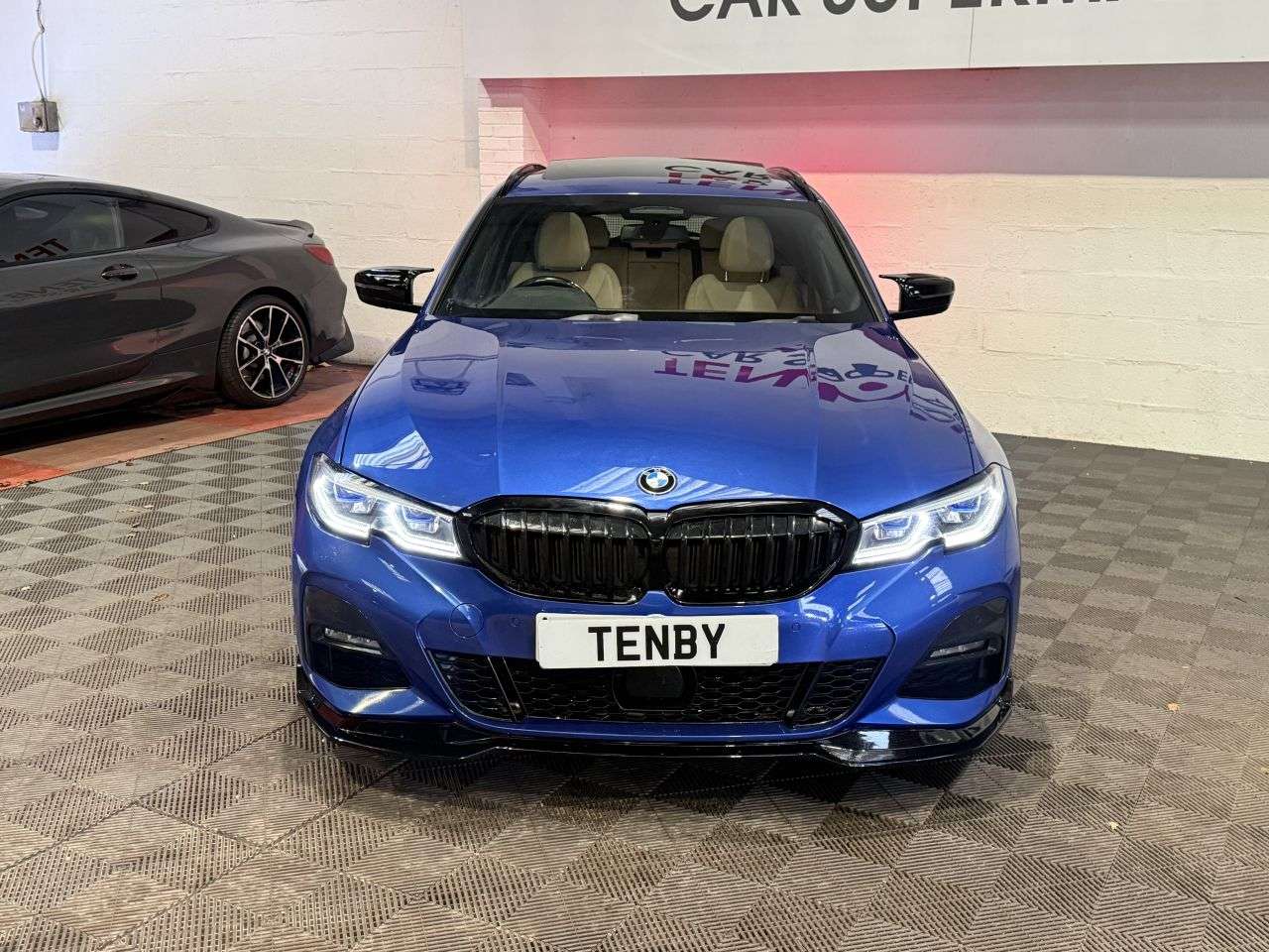 A 2020 BMW 3 SERIES 2.0 330e 12kWh M Sport Touring 5dr Petrol Plug-in Hybrid Auto Euro 6 (s/s) A 2020 BMW 3 SERIES 2.0 330e 12kWh M Sport Touring 5dr Petrol Plug-in Hybrid Auto Euro 6 (s/s)