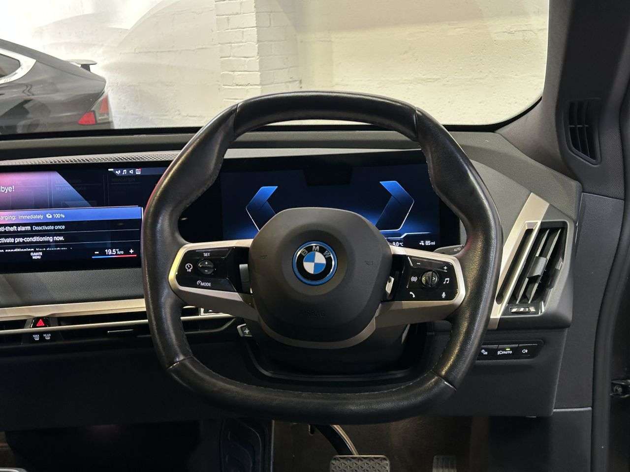 2022 BMW IX 2022 BMW IX