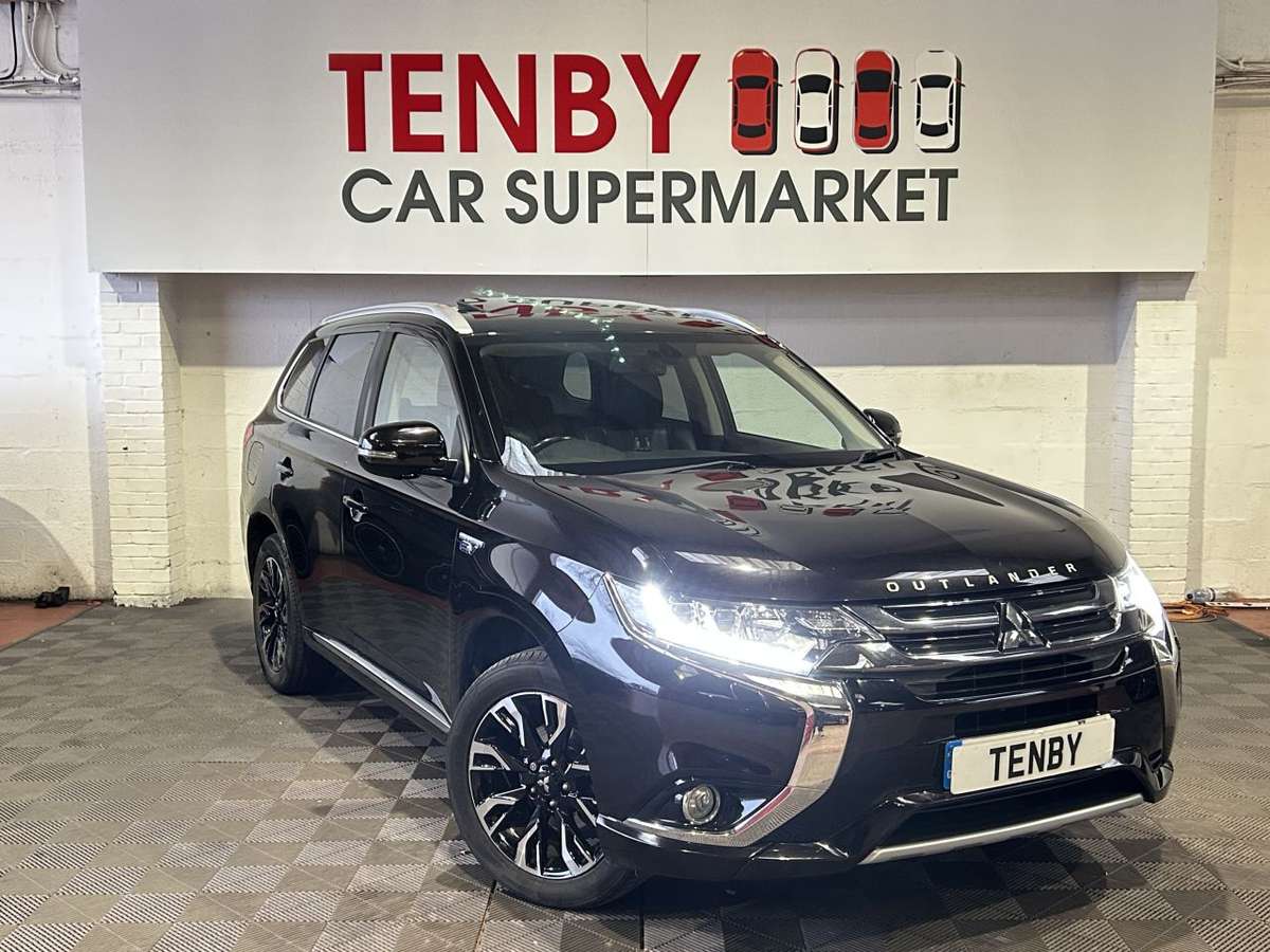 Check out this Mitsubishi Outlander 2016 Hybrid Electric Automatic