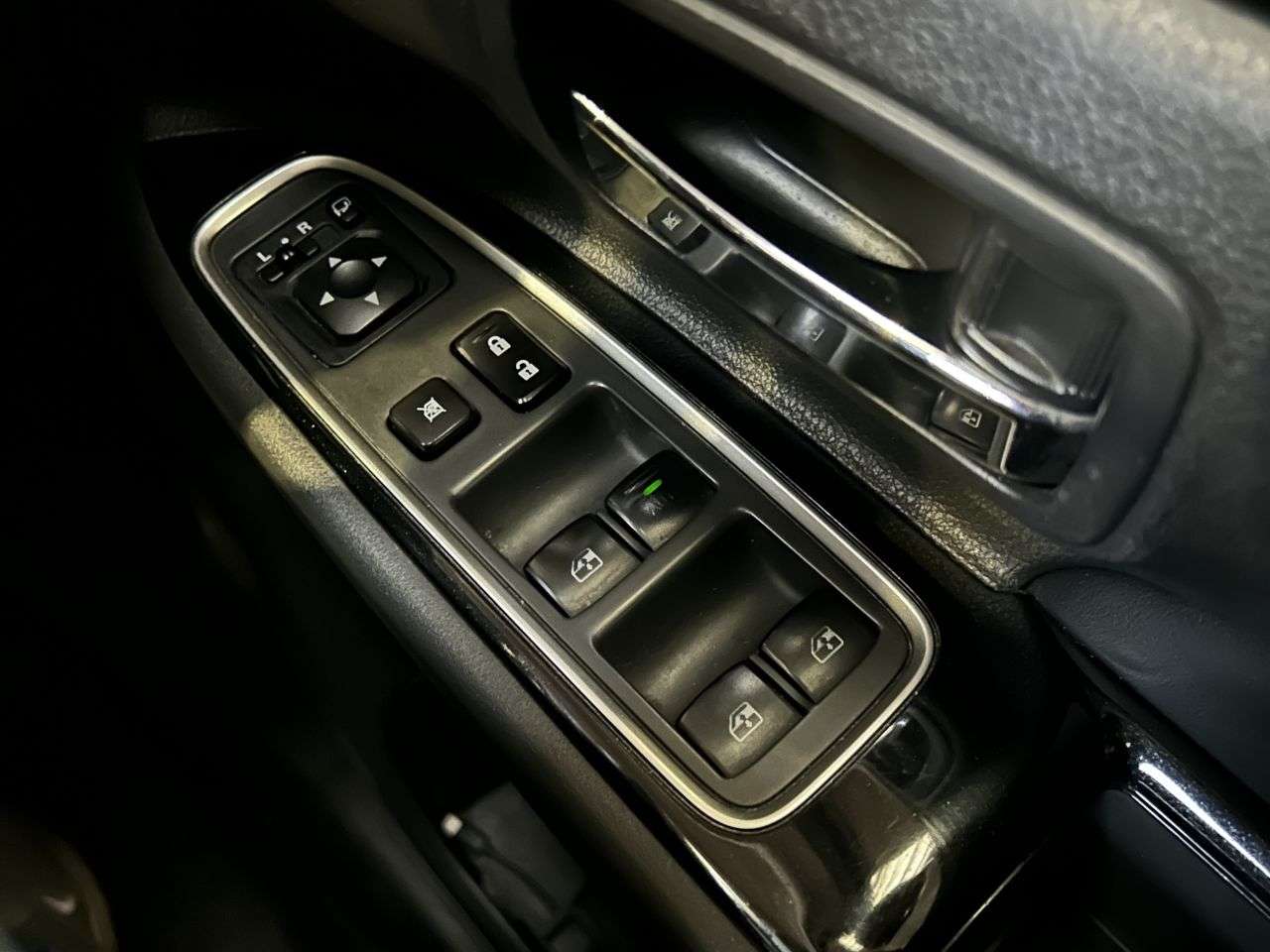 2016 MITSUBISHI OUTLANDER 2016 MITSUBISHI OUTLANDER