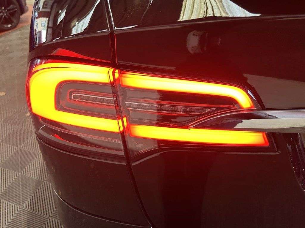 2019 TESLA MODEL X 2019 TESLA MODEL X