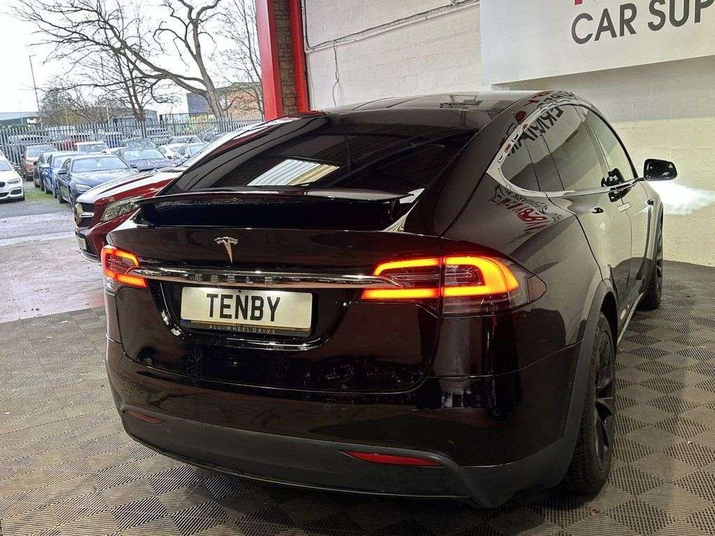 2019 TESLA MODEL X 2019 TESLA MODEL X