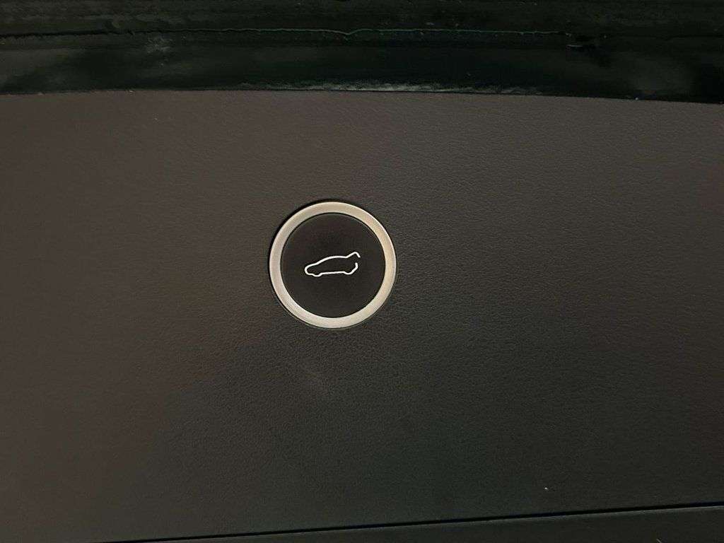 2019 TESLA MODEL X 2019 TESLA MODEL X