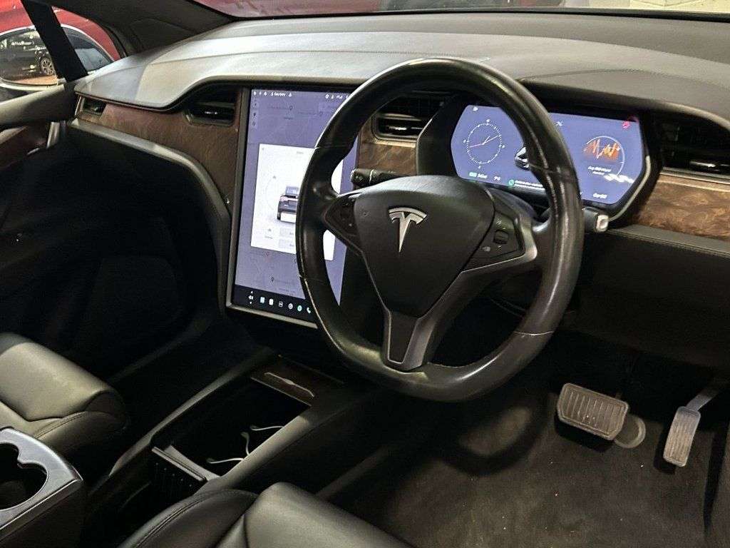 2019 TESLA MODEL X 2019 TESLA MODEL X