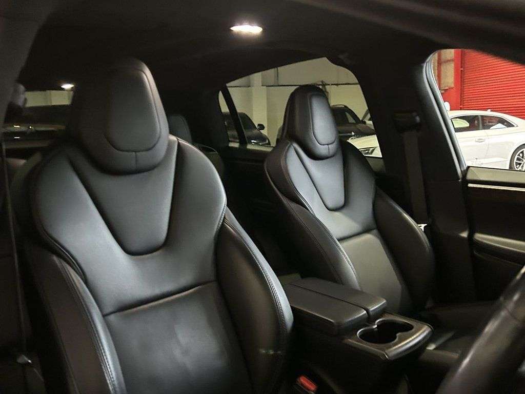 2019 TESLA MODEL X 2019 TESLA MODEL X