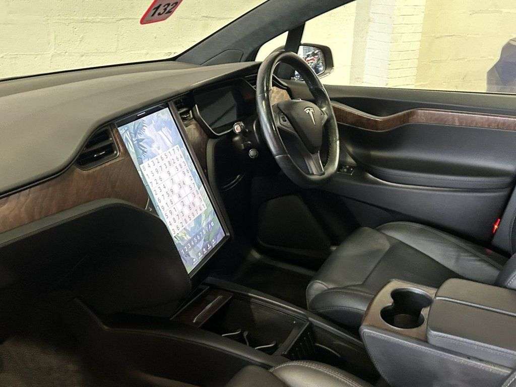 2019 TESLA MODEL X 2019 TESLA MODEL X