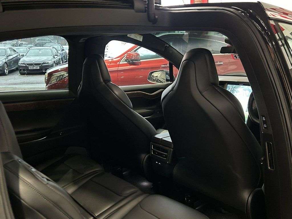 2019 TESLA MODEL X 2019 TESLA MODEL X