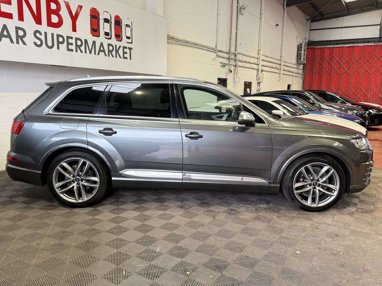 2017 AUDI SQ7 2017 AUDI SQ7