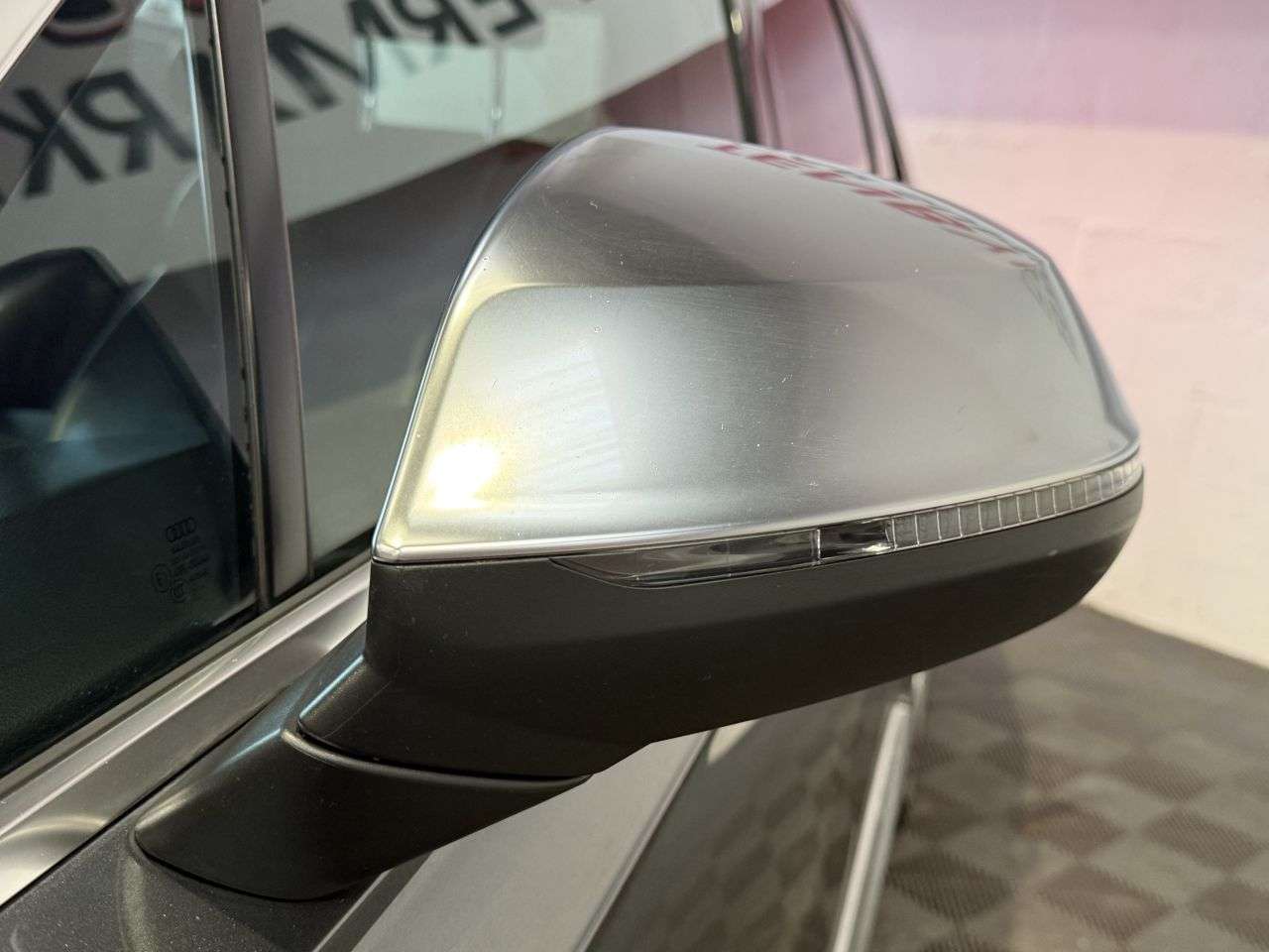 2017 AUDI SQ7 2017 AUDI SQ7