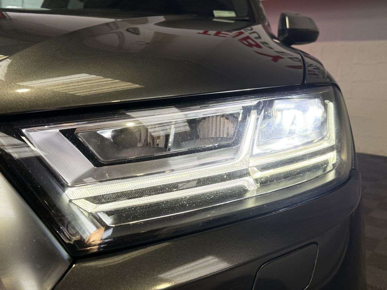 2017 AUDI SQ7 2017 AUDI SQ7