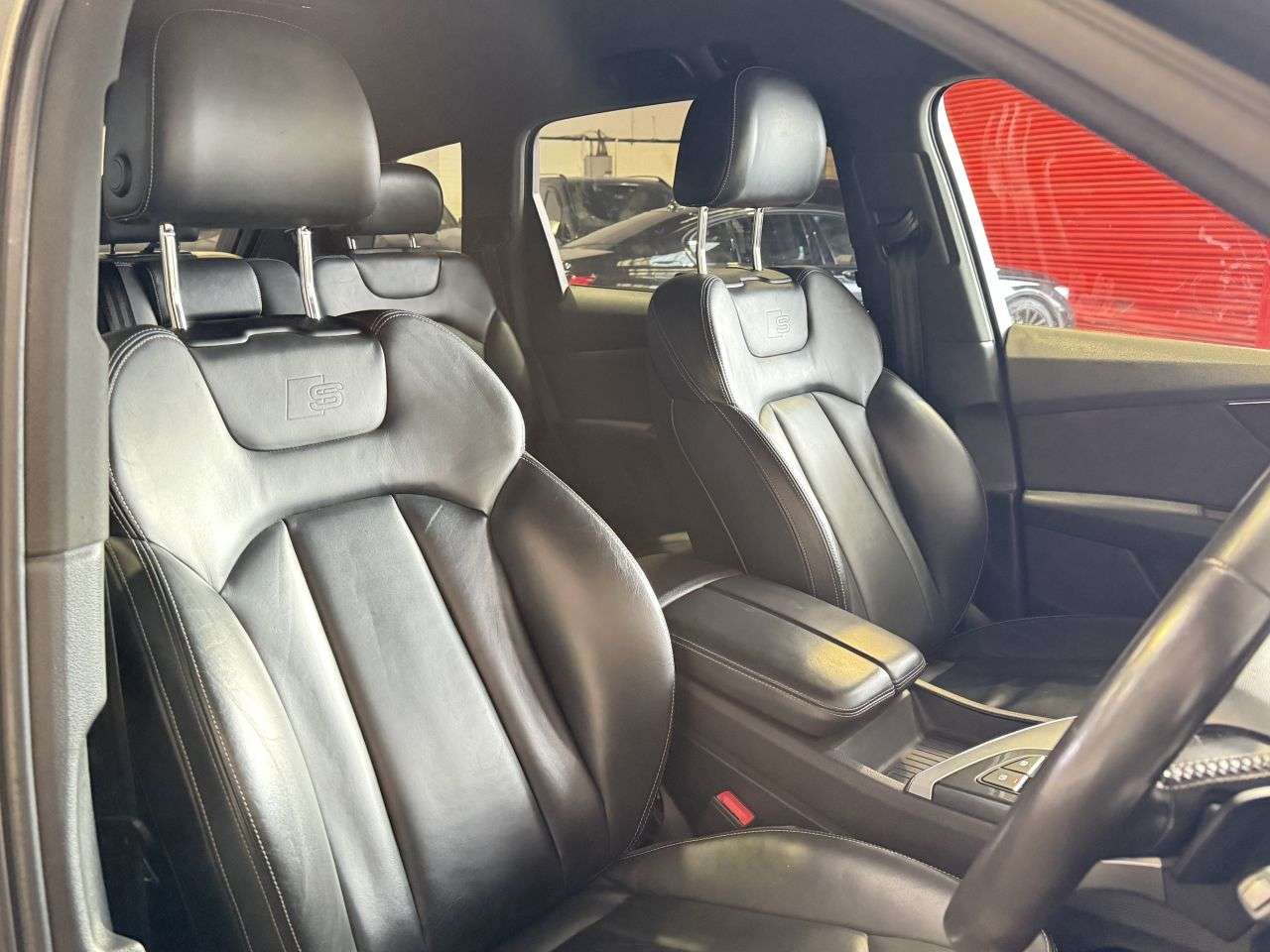 2017 AUDI SQ7 2017 AUDI SQ7