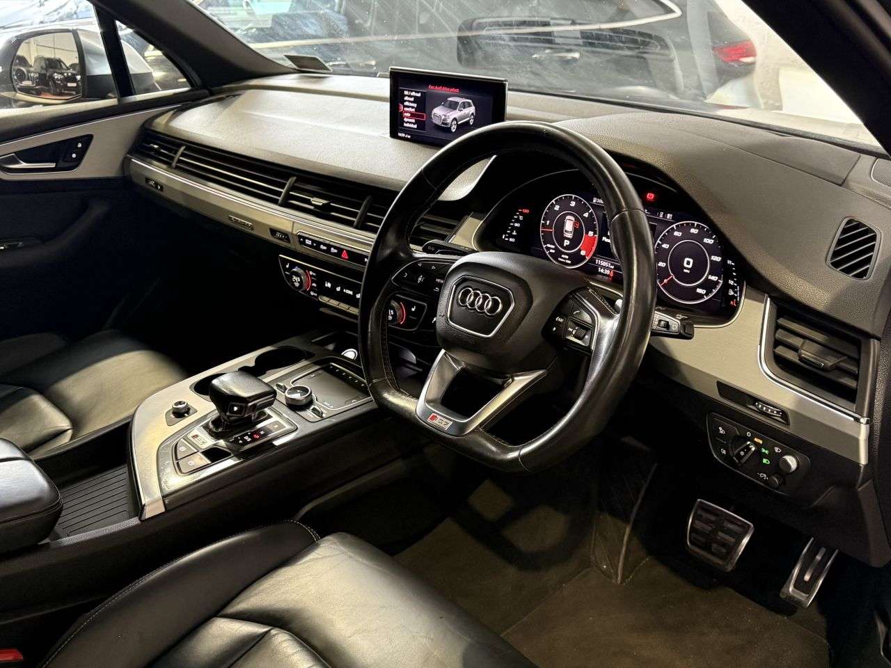 2017 AUDI SQ7 2017 AUDI SQ7