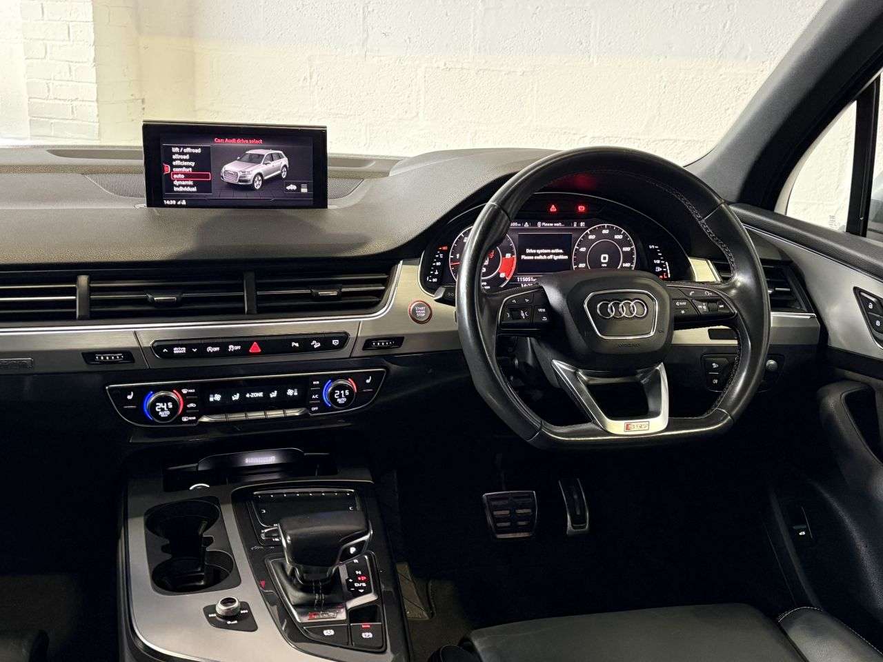 2017 AUDI SQ7 2017 AUDI SQ7