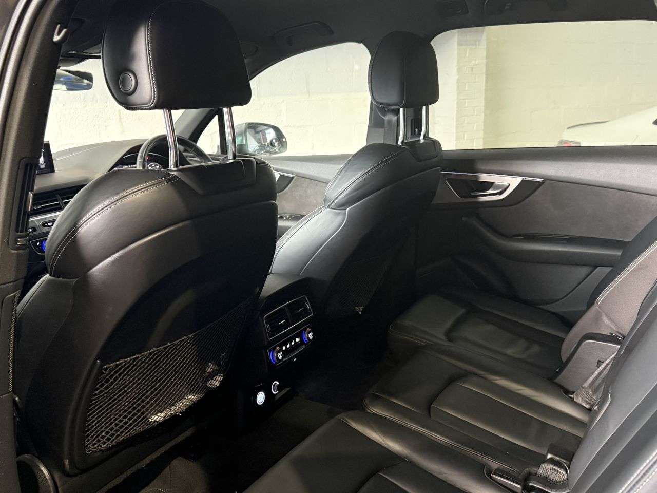 2017 AUDI SQ7 2017 AUDI SQ7