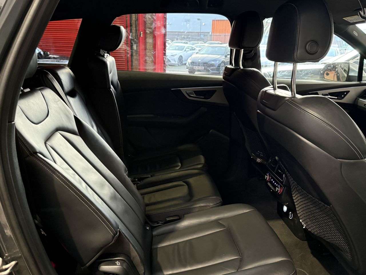 2017 AUDI SQ7 2017 AUDI SQ7