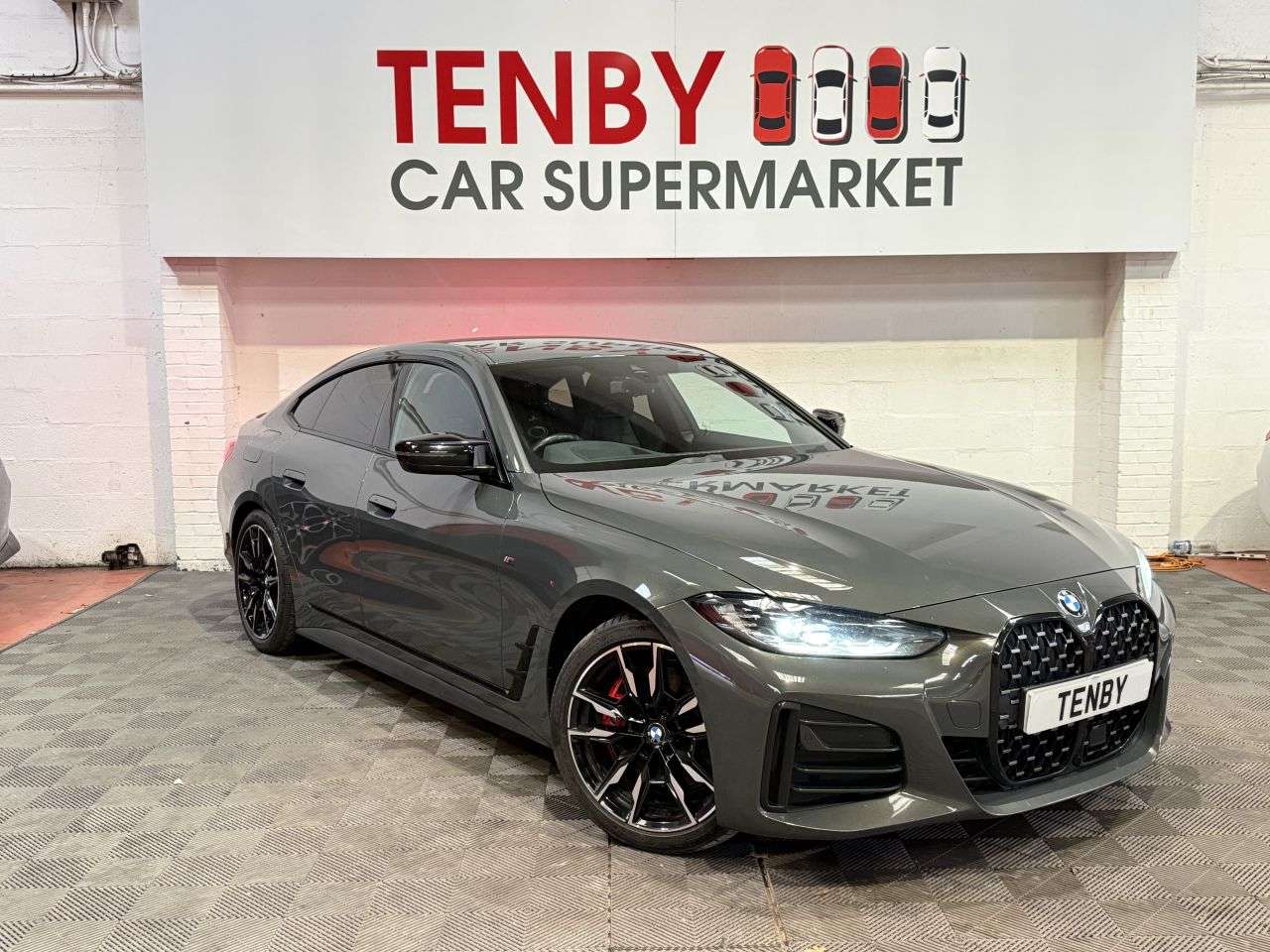 A 2021 BMW 4 SERIES GRAN COUPE 3.0 M440i MHT Hatchback 5dr Petrol Hybrid Auto xDrive Euro 6 (s/s) (374 ps) A 2021 BMW 4 SERIES GRAN COUPE 3.0 M440i MHT Hatchback 5dr Petrol Hybrid Auto xDrive Euro 6 (s/s) (374 ps)