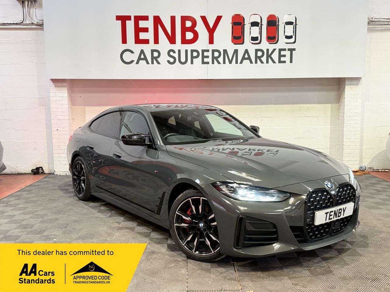 A 2021 BMW 4 SERIES GRAN COUPE 3.0 M440i MHT Hatchback 5dr Petrol Hybrid Auto xDrive Euro 6 (s/s) (374 ps) A 2021 BMW 4 SERIES GRAN COUPE 3.0 M440i MHT Hatchback 5dr Petrol Hybrid Auto xDrive Euro 6 (s/s) (374 ps)