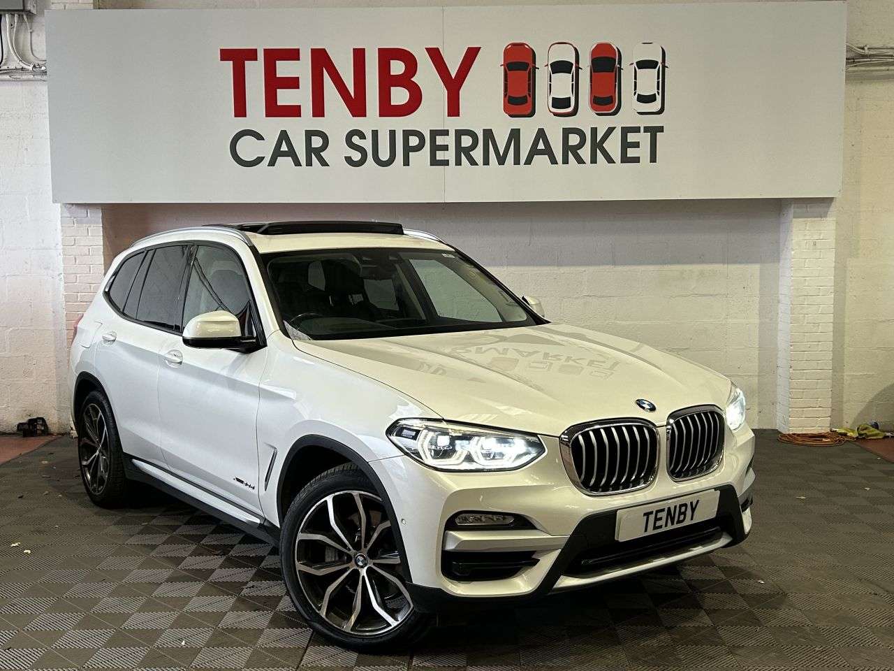 A 2017 BMW X3 3.0 30d xLine SUV 5dr Diesel Auto xDrive Euro 6 (s/s) (265 ps) A 2017 BMW X3 3.0 30d xLine SUV 5dr Diesel Auto xDrive Euro 6 (s/s) (265 ps)
