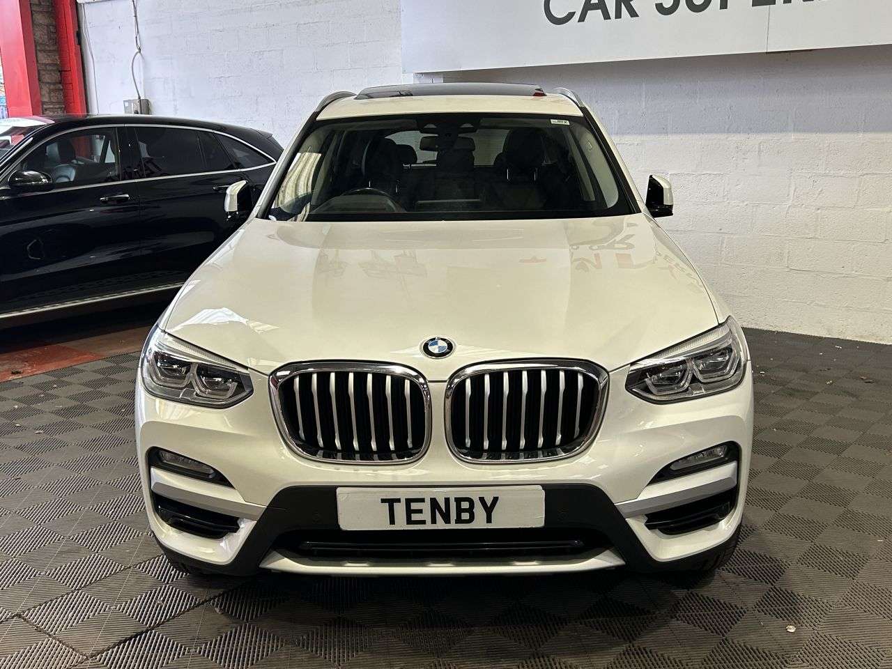 A 2017 BMW X3 3.0 30d xLine SUV 5dr Diesel Auto xDrive Euro 6 (s/s) (265 ps) A 2017 BMW X3 3.0 30d xLine SUV 5dr Diesel Auto xDrive Euro 6 (s/s) (265 ps)