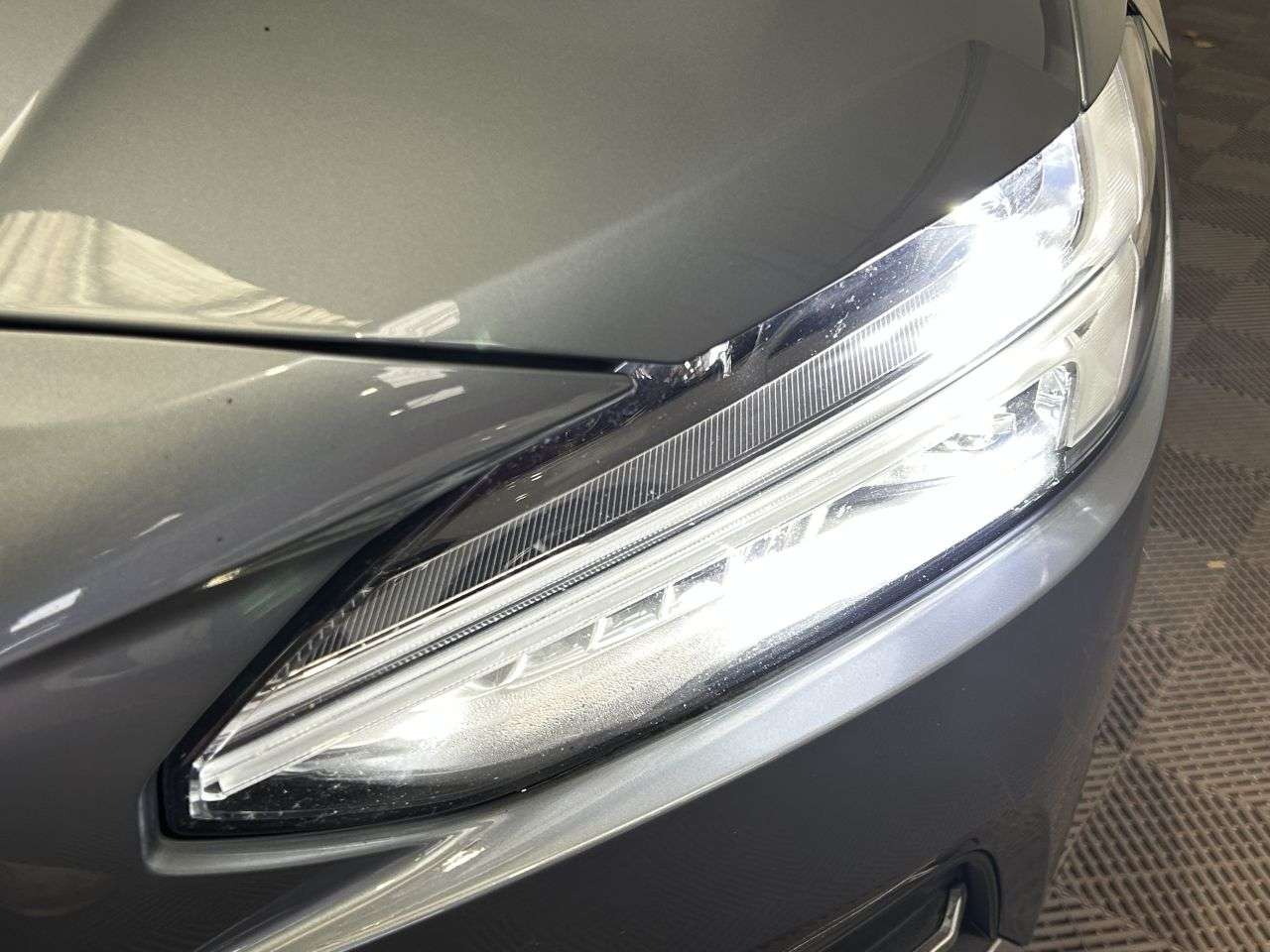 2019 VOLVO V90 2019 VOLVO V90