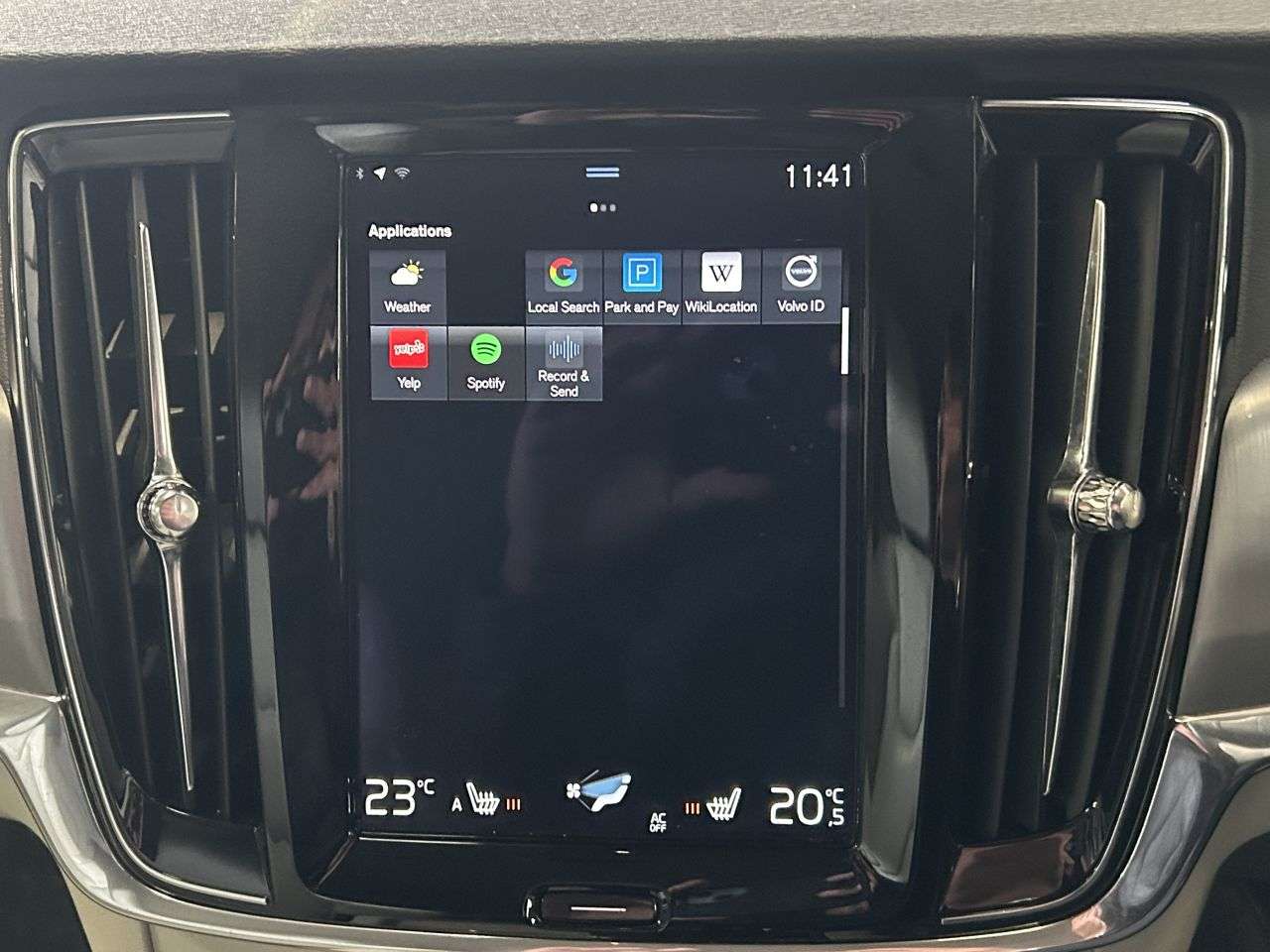 2019 VOLVO V90 2019 VOLVO V90