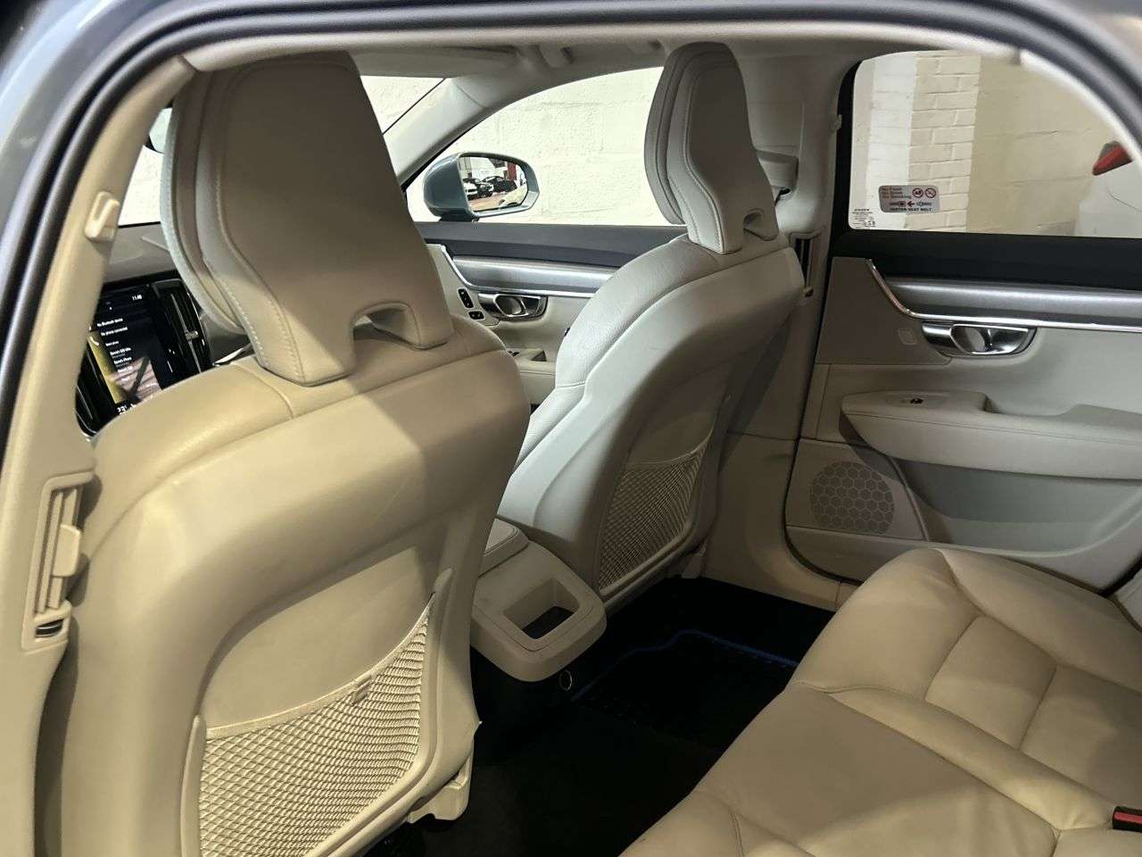 2019 VOLVO V90 2019 VOLVO V90