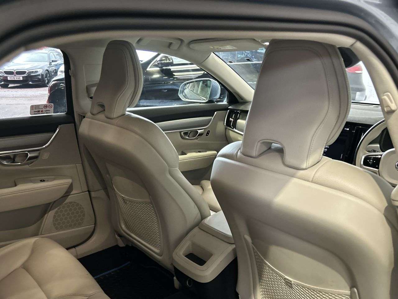 2019 VOLVO V90 2019 VOLVO V90