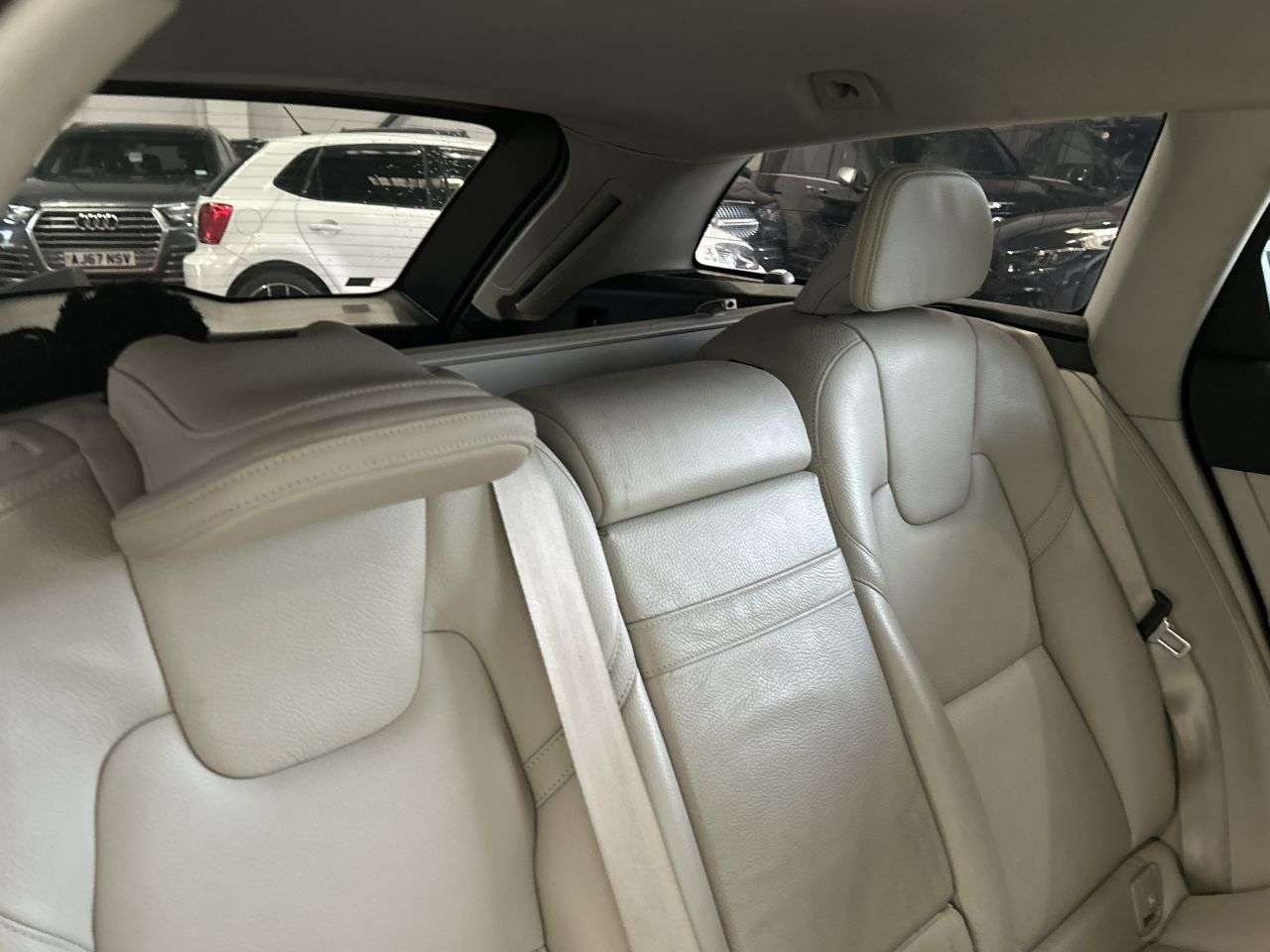 2019 VOLVO V90 2019 VOLVO V90