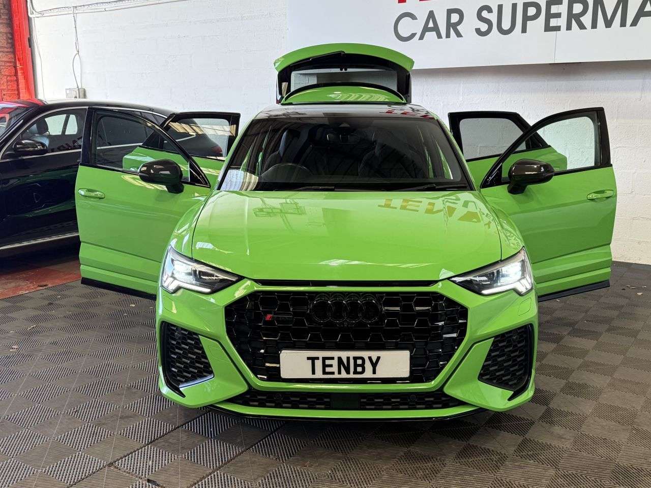 2020 AUDI RS Q3 2020 AUDI RS Q3