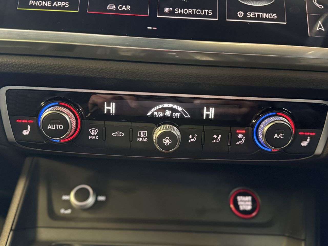 2020 AUDI RS Q3 2020 AUDI RS Q3