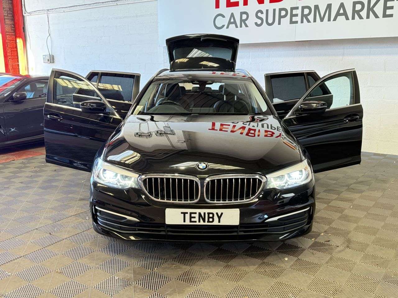 2018 BMW 5 SERIES 2018 BMW 5 SERIES