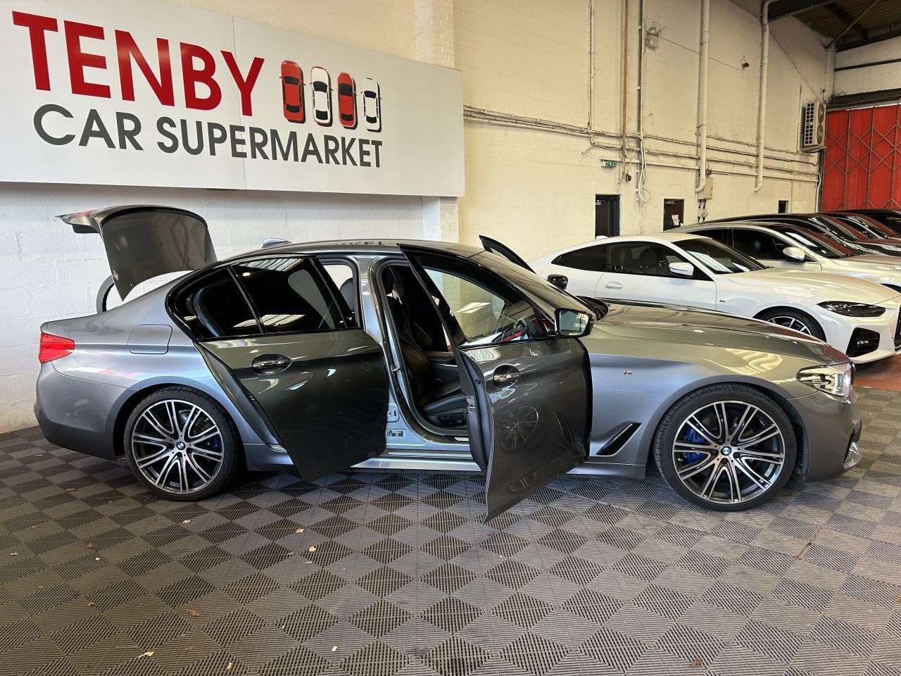 2018 BMW 5 SERIES 2018 BMW 5 SERIES