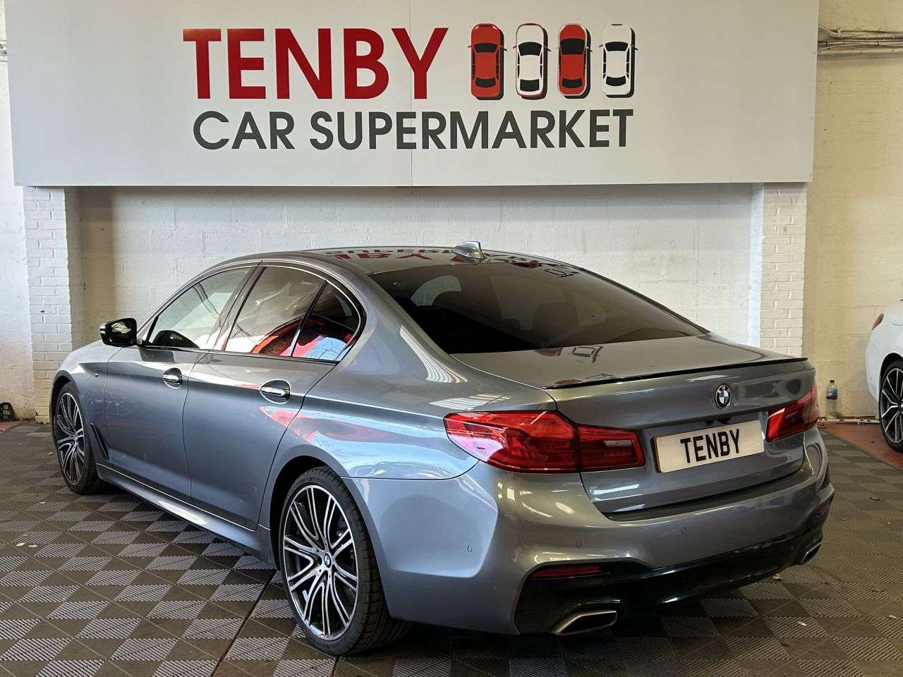 2018 BMW 5 SERIES 2018 BMW 5 SERIES