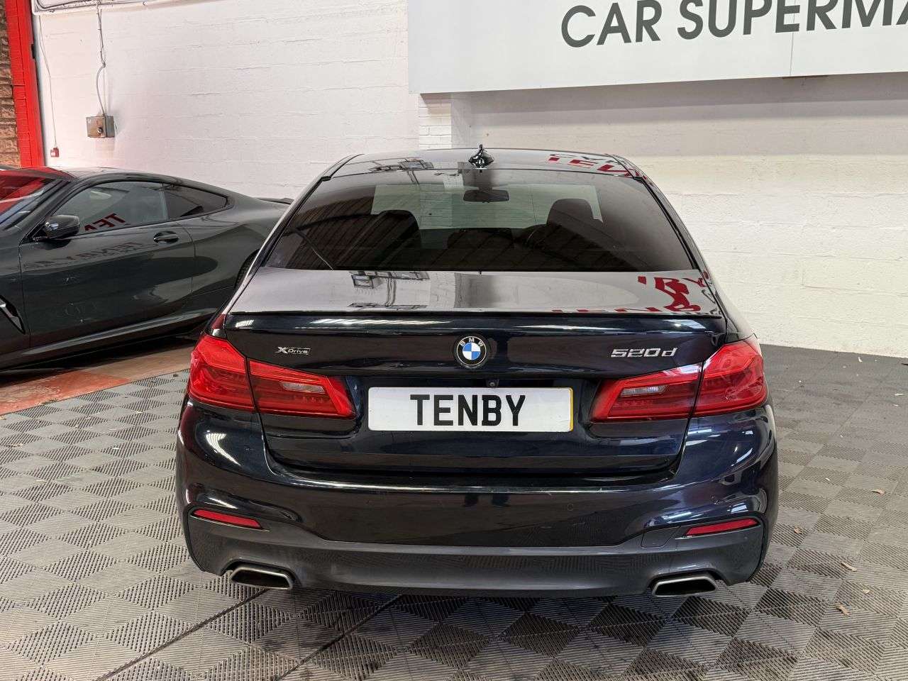 2019 BMW 5 SERIES 2019 BMW 5 SERIES