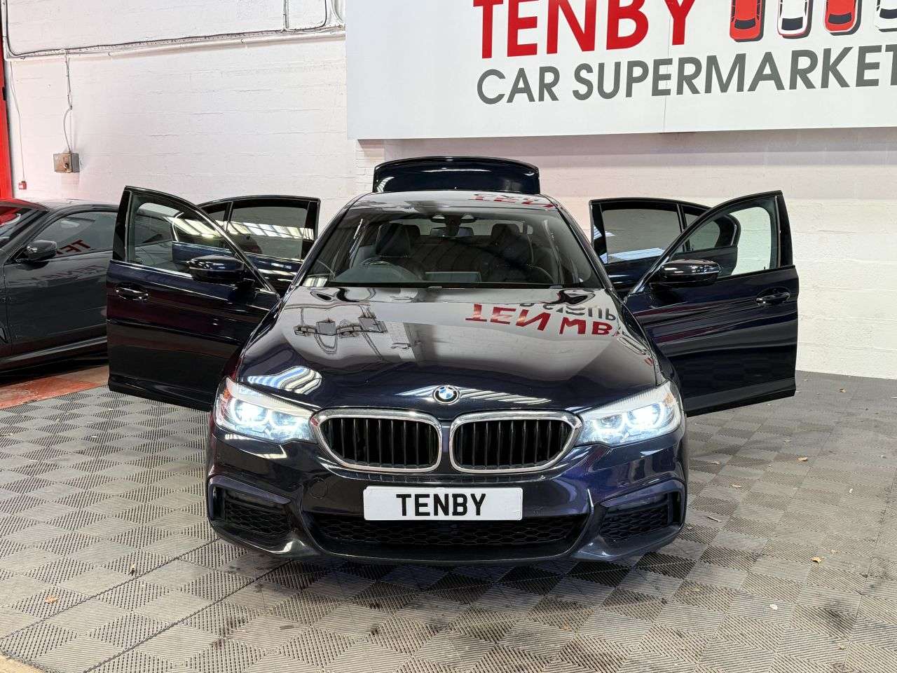 2019 BMW 5 SERIES 2019 BMW 5 SERIES