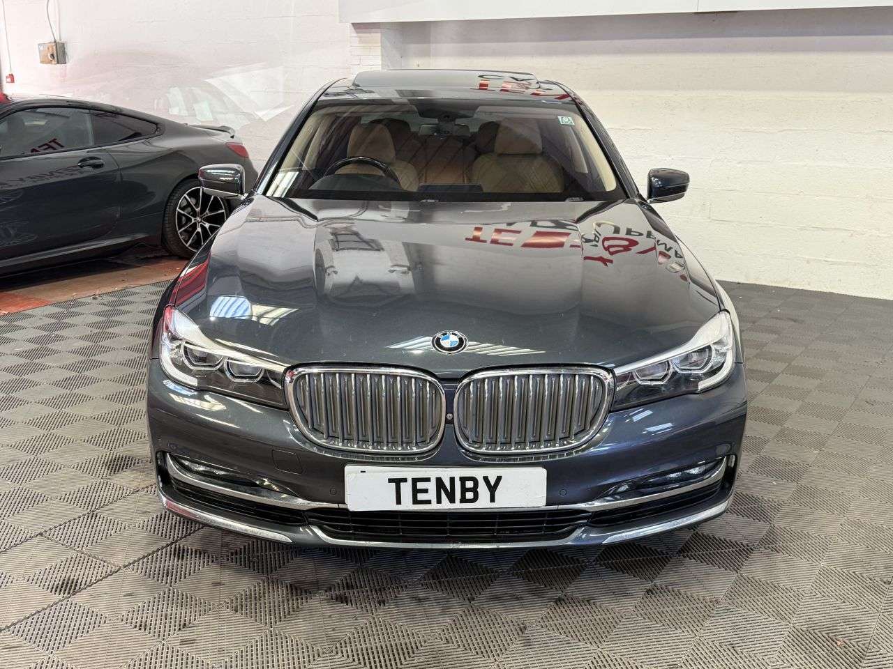 A 2018 BMW 7 SERIES 3.0 730Ld Exclusive Saloon 4dr Diesel Auto Euro 6 (s/s) (265 ps) FHTD&COOLS A 2018 BMW 7 SERIES 3.0 730Ld Exclusive Saloon 4dr Diesel Auto Euro 6 (s/s) (265 ps) FHTD&COOLS