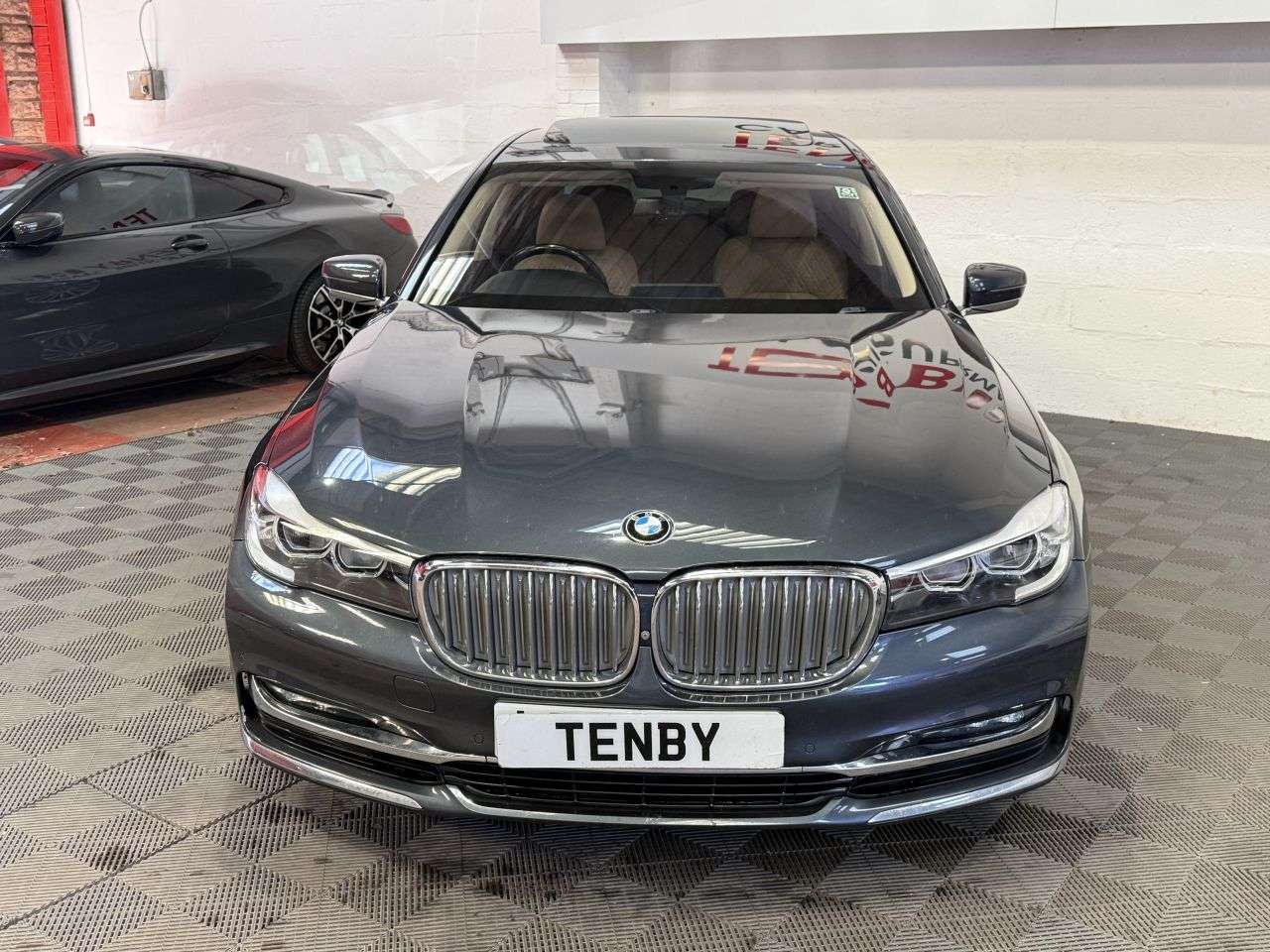 A 2018 BMW 7 SERIES 3.0 730Ld Exclusive Saloon 4dr Diesel Auto Euro 6 (s/s) (265 ps) FHTD&COOLS A 2018 BMW 7 SERIES 3.0 730Ld Exclusive Saloon 4dr Diesel Auto Euro 6 (s/s) (265 ps) FHTD&COOLS