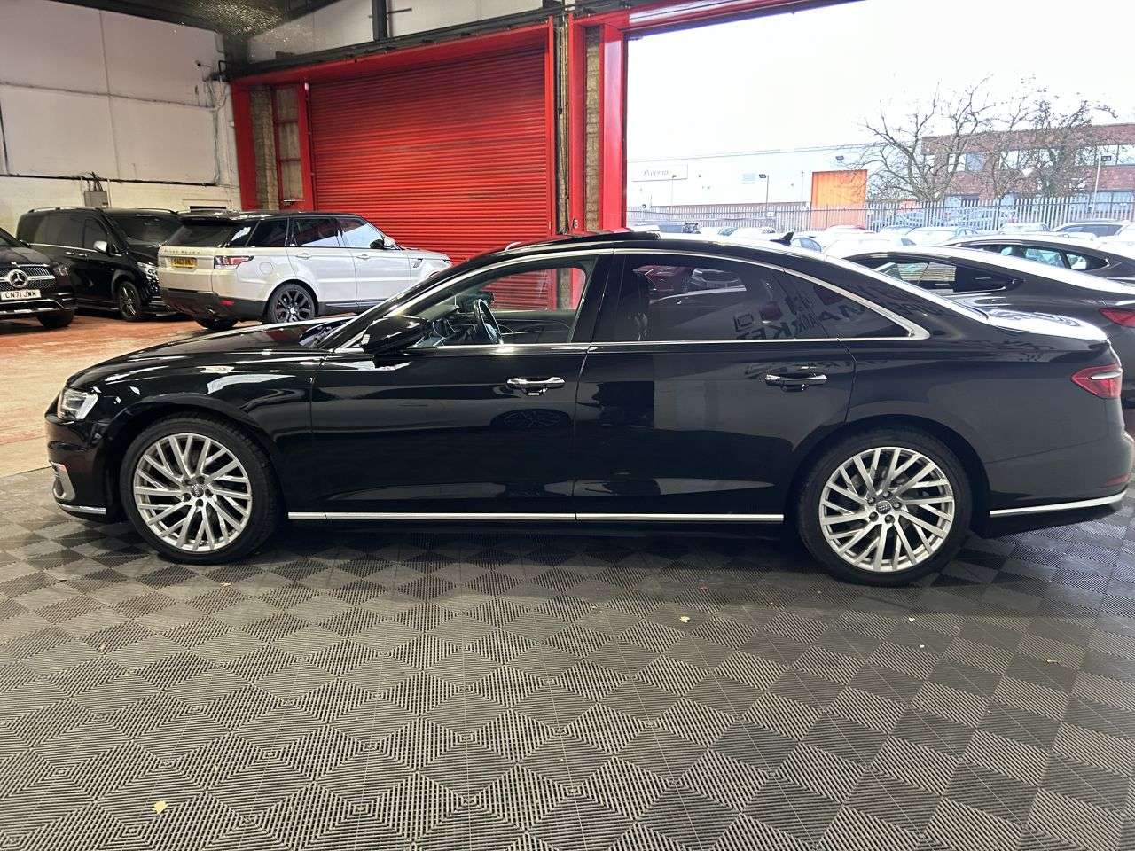 2018 AUDI A8 2018 AUDI A8