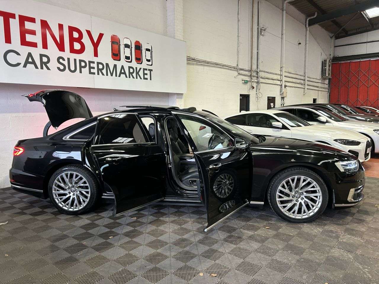 2018 AUDI A8 2018 AUDI A8