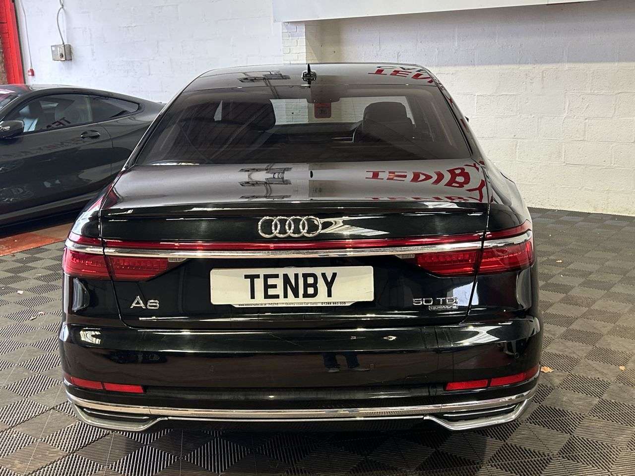 2018 AUDI A8 2018 AUDI A8