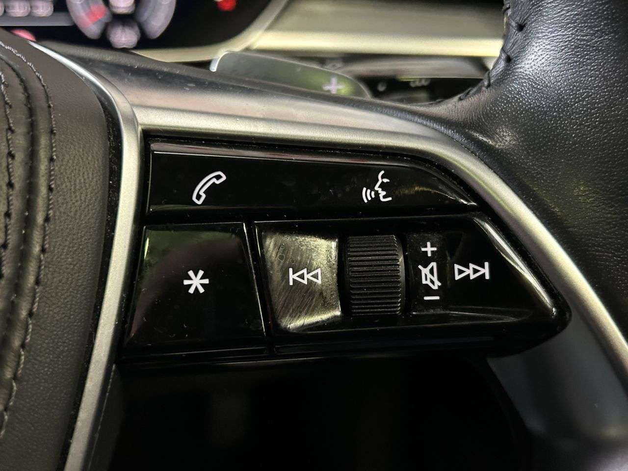 2018 AUDI A8 2018 AUDI A8