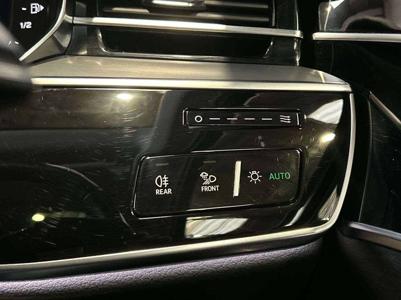 2018 AUDI A8 2018 AUDI A8