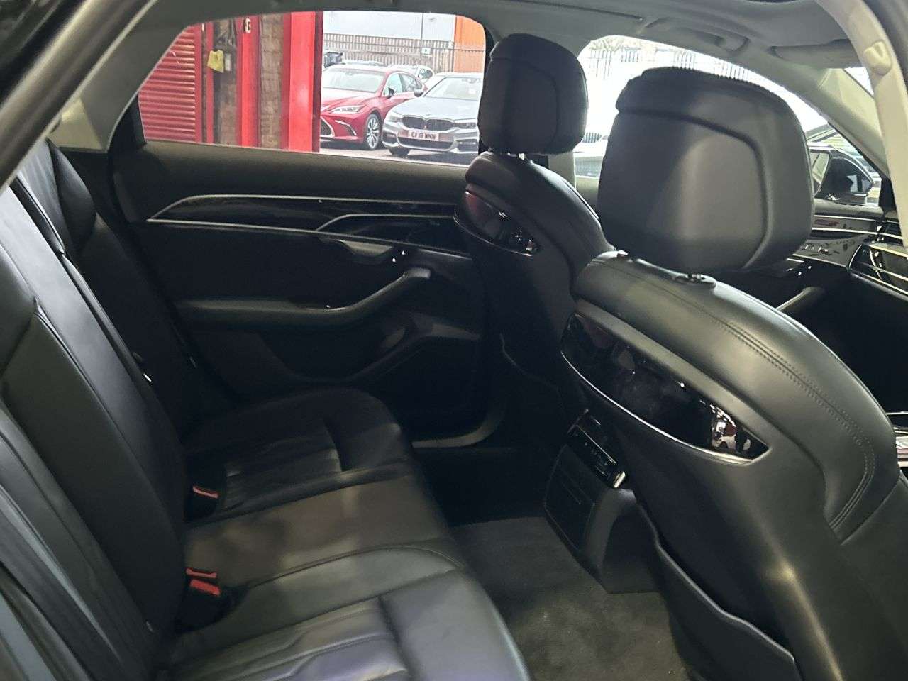 2018 AUDI A8 2018 AUDI A8