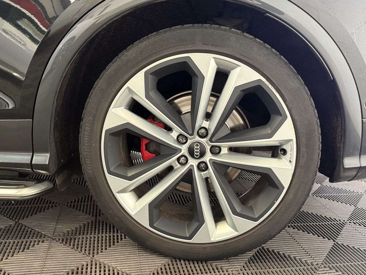 2020 AUDI SQ5 2020 AUDI SQ5