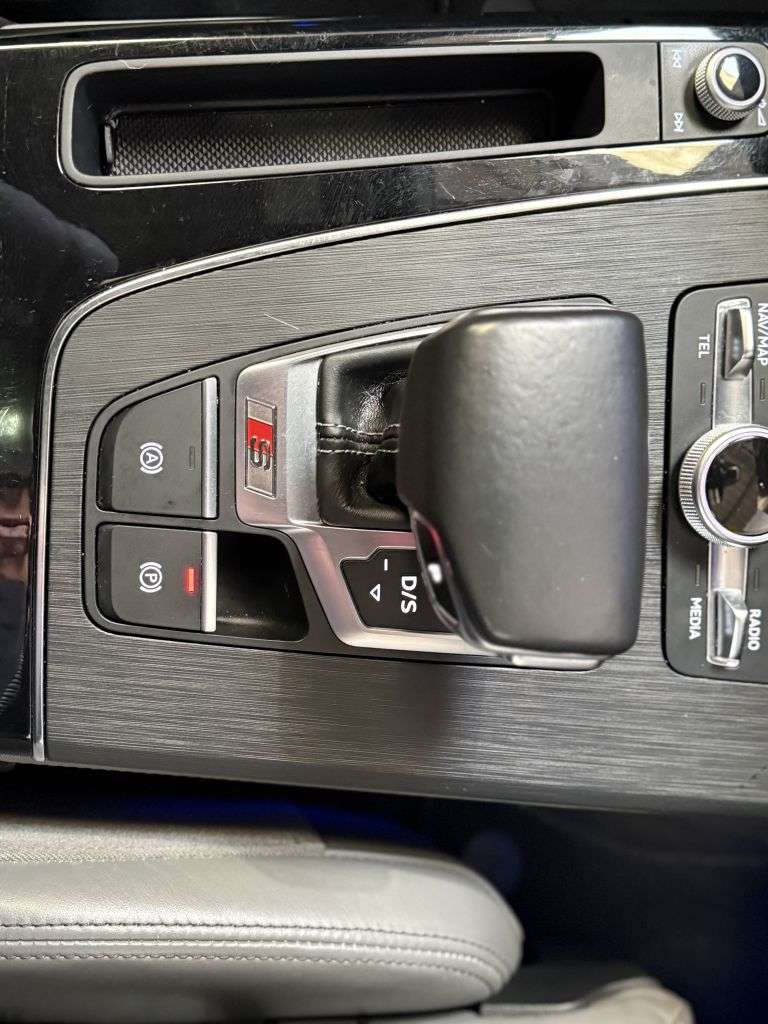 2020 AUDI SQ5 2020 AUDI SQ5