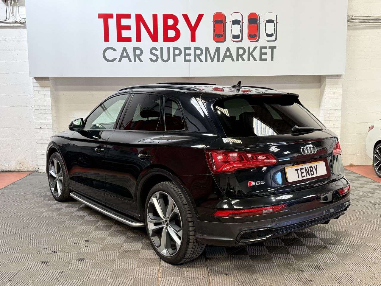2020 AUDI SQ5 2020 AUDI SQ5